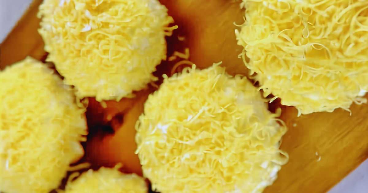 Filipino Cheesy Ensaymada