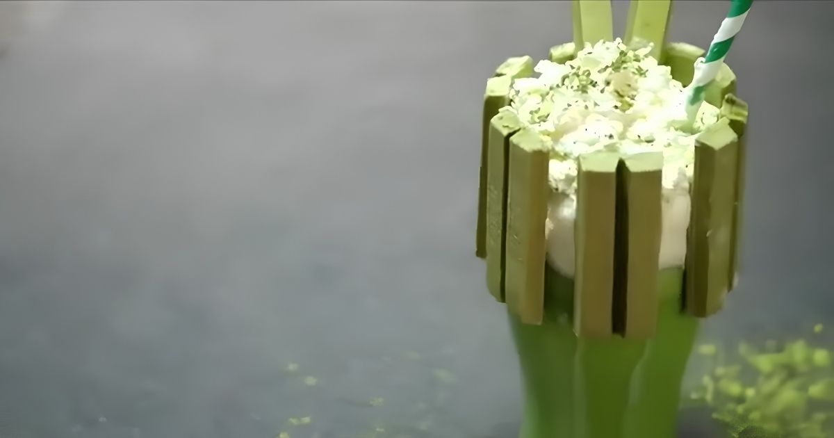 Matcha Kitkat Green Tea Milkshake